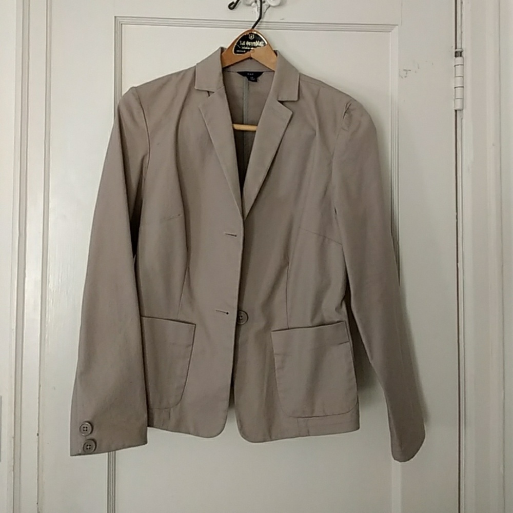 EUC twill blazer in nearly new condition